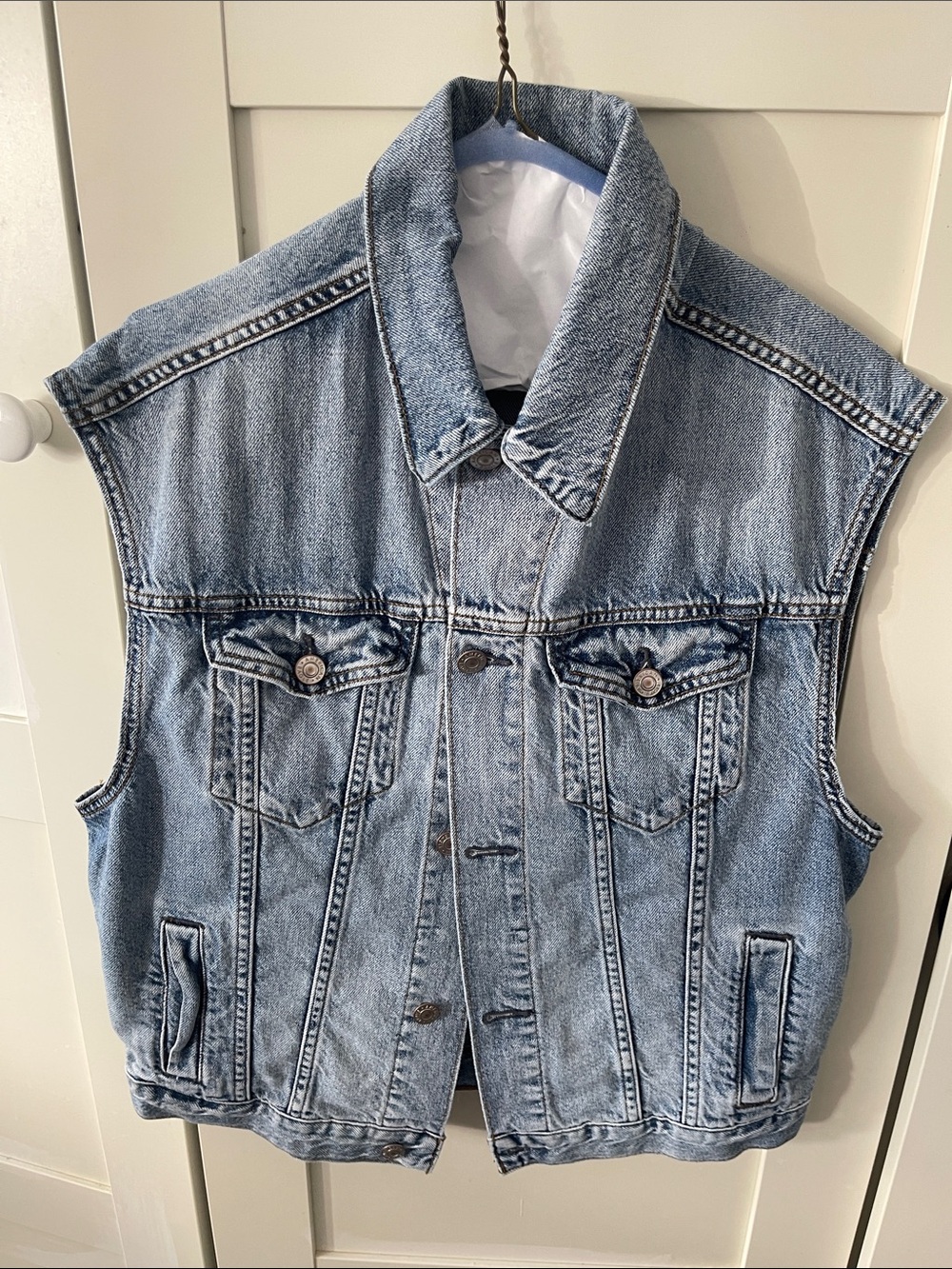 American Eagle Outfitters Light Blue Denim Sleeveless Vest